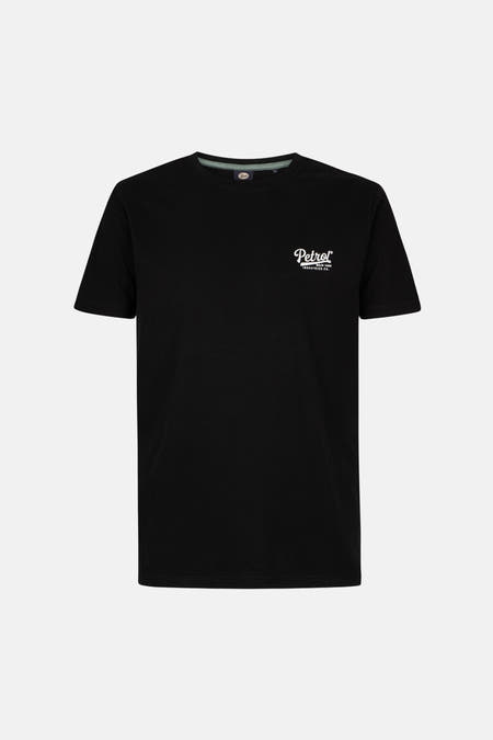 T-shirt noir de Petrol Industries avec logo blanc imprimé sur la poitrine, manches courtes et col rond.