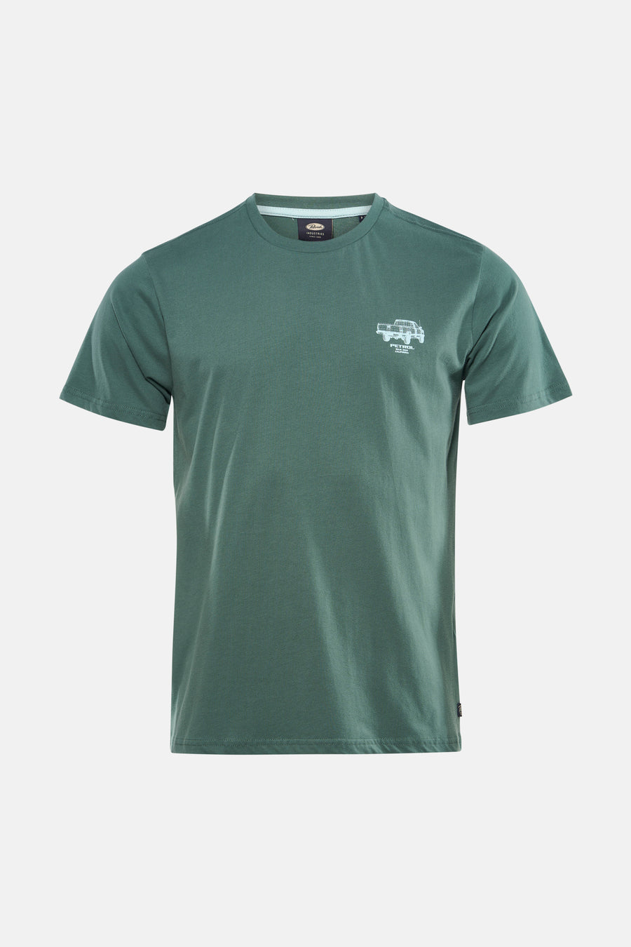 T-shirt vert à manches courtes de Petrol Industries®, avec un petit imprimé et à combiner avec un jean et des chaussures en daim.