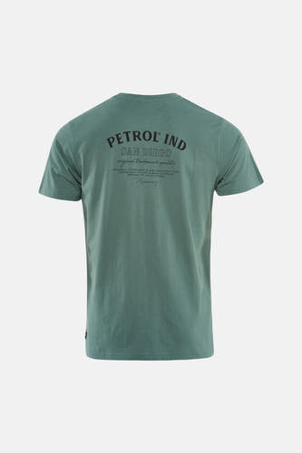 T-shirt vert à manches courtes de Petrol Industries, avec imprimé texte au dos.