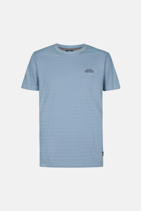 T-shirt bleu à manches courtes de Petrol Industries, avec des fines rayures horizontales.