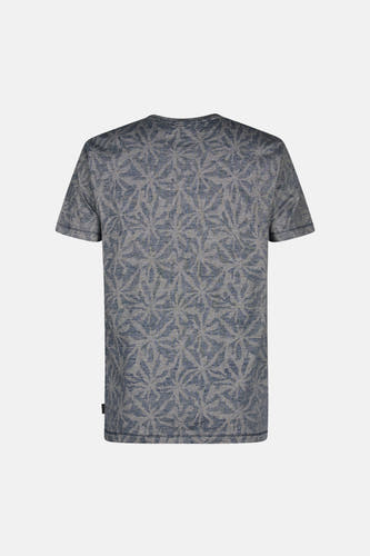 T-shirt bleu à manches courtes de Petrol Industries, avec un motif de feuilles sur tout le t-shirt.