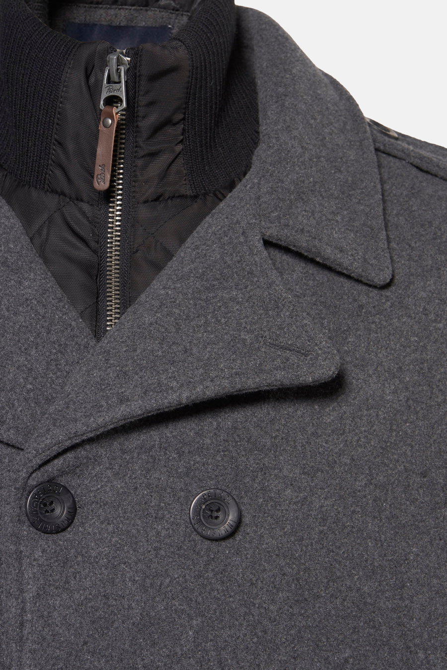 Veste grise de Petrol Industries, avec des boutons doubles et un col montant à fermeture éclair.