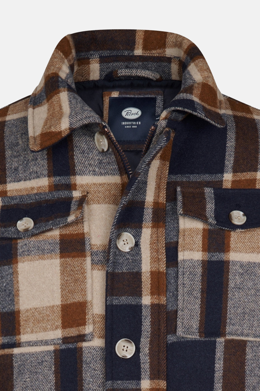Veste courte multicolore de Petrol Industries avec motif à carreaux et fermeture à boutons.