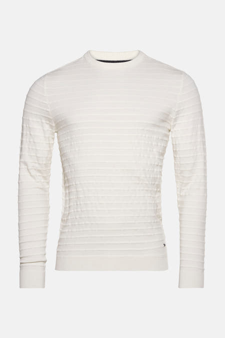 Pull-over blanc avec col rond de Petrol Industries®, doté d'un motif subtilement côtelé.