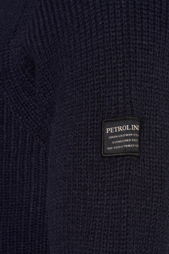 T-shirt bleu avec col rond de Petrol Industries, en tissu côtelé et étiquette de marque.