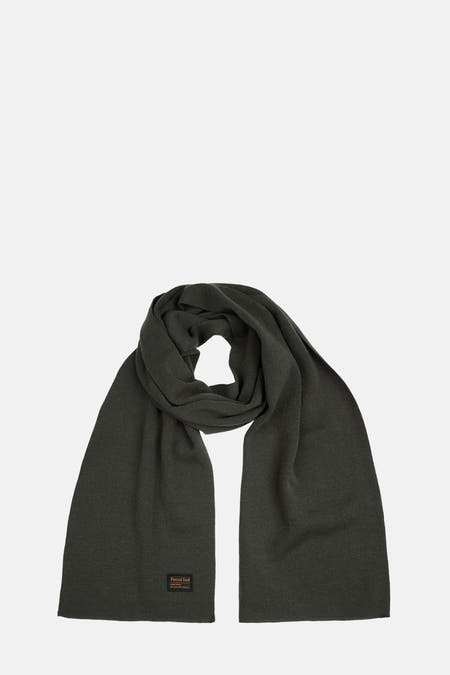 Manteau d'hiver vert de Petrol Industries avec une textureurée et un petit étiquette de marque.