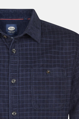 Chemise en corduroy bleu avec des manches longues de Petrol Industries, avec un motif rayé et une poche poitrine.