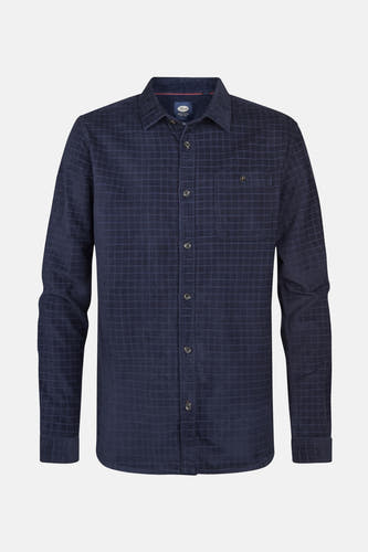 Chemise bleue à manches longues de Petrol Industries, avec un motif de carreaux subtil et une poche po.
