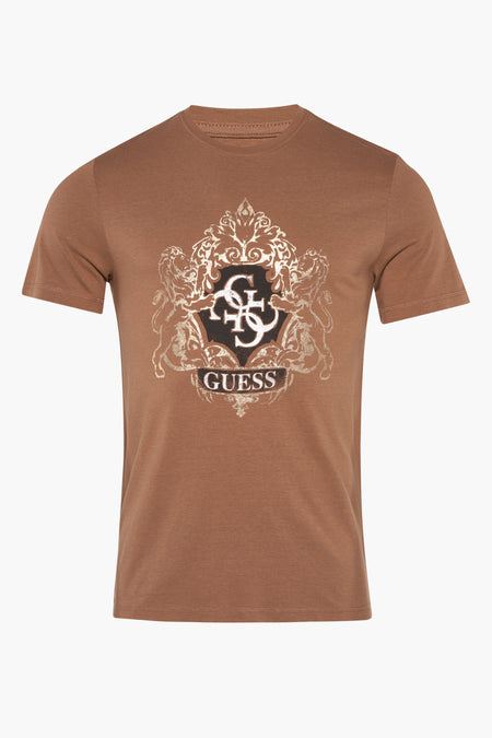 T-shirt brun à manches courtes de Guess, avec un grand logo en détails dorés.