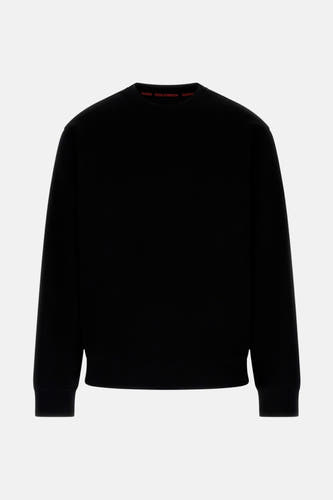Zwarte sweater van Guess met een ronde hals en lange mouwen.
