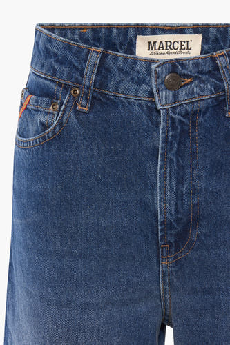 Donkerblauwe wijde jeans van Le Fabuleux Marcel de Bruxelles, met contrasterende stiksels en een logo patch.
