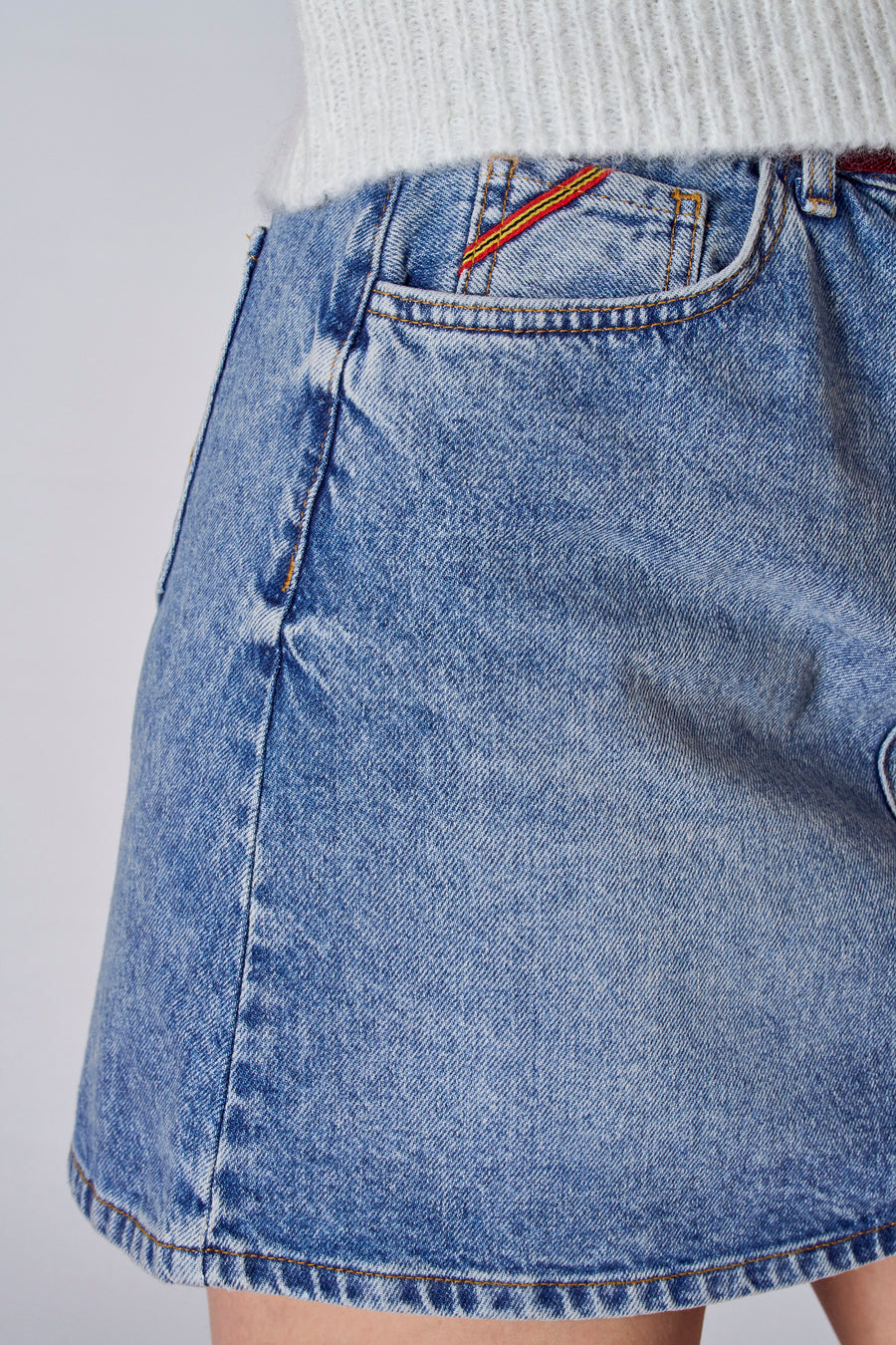 Jupe courte - Jean blue clair - Le Fabuleux Marcel de Bruxelles