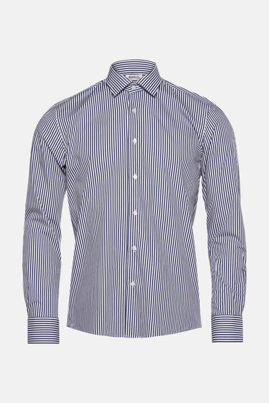 Chemise bleue rayée à manches longues de Le Fabuleux Marcel de Bruxelles, avec col boutonné.