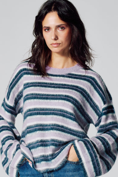 Sweat-shirt multicolore avec col rond de Le Fabuleux Marcel de Bruxelles, à rayures horizontales et longues manches.