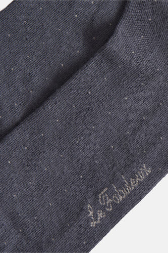 Chaussettes grises de Le Fabuleux Marcel de Bruxelles, avec un fin motif à points.
