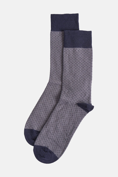 Chaussettes grises de Le Fabuleux Marcel de Bruxelles, avec bordure et pointe bleu foncé, motif fin.