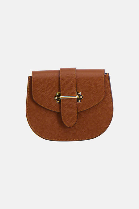 Sac à main marron de Le Fabuleux Marcel de Bruxelles, avec rabat et détails cousus.