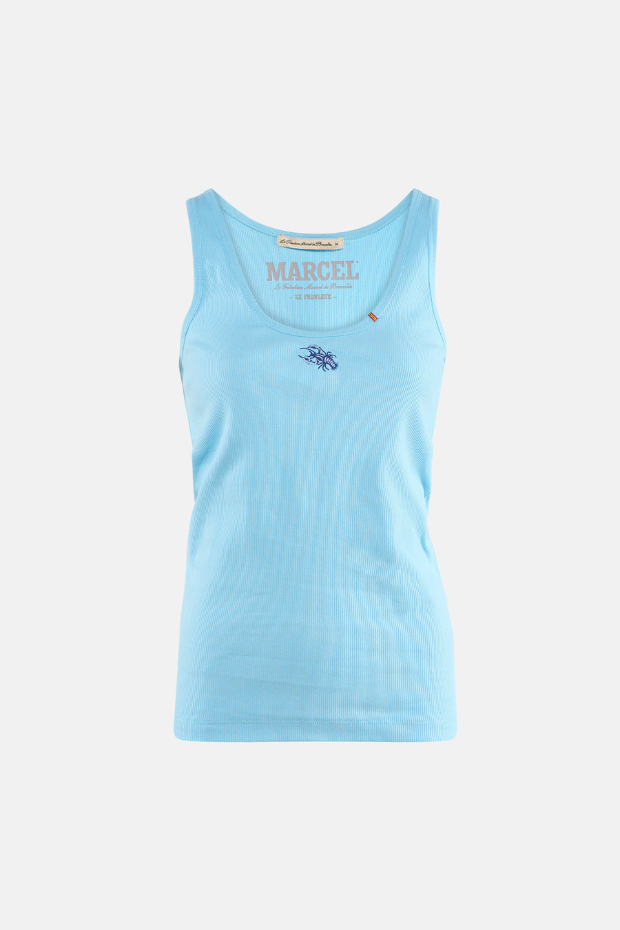 Débardeur côtelé bleu de Le Fabuleux Marcel de Bruxelles avec inscription 'MARCEL', imprimé homard et étiquette rayée.