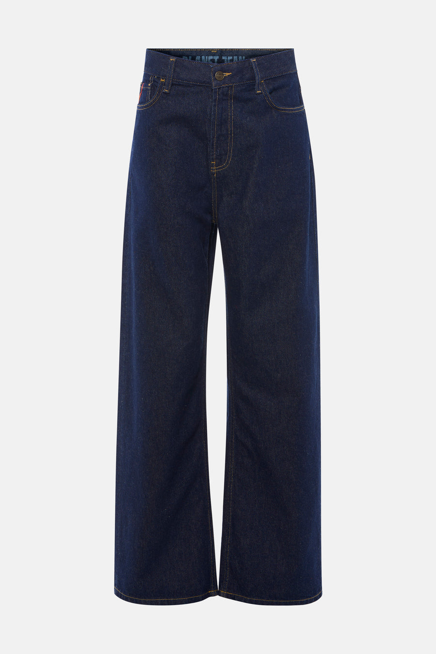 Jean large bleu foncé de Le Fabuleux Marcel de Bruxelles, avec surpiqûres jaunes et jambe droite.
