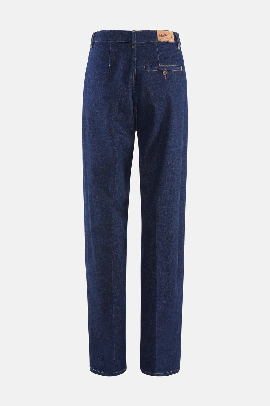 Jean bleu foncé en denim de Le Fabuleux Marcel de Bruxelles, vue arrière avec bouton et étiquette marron.