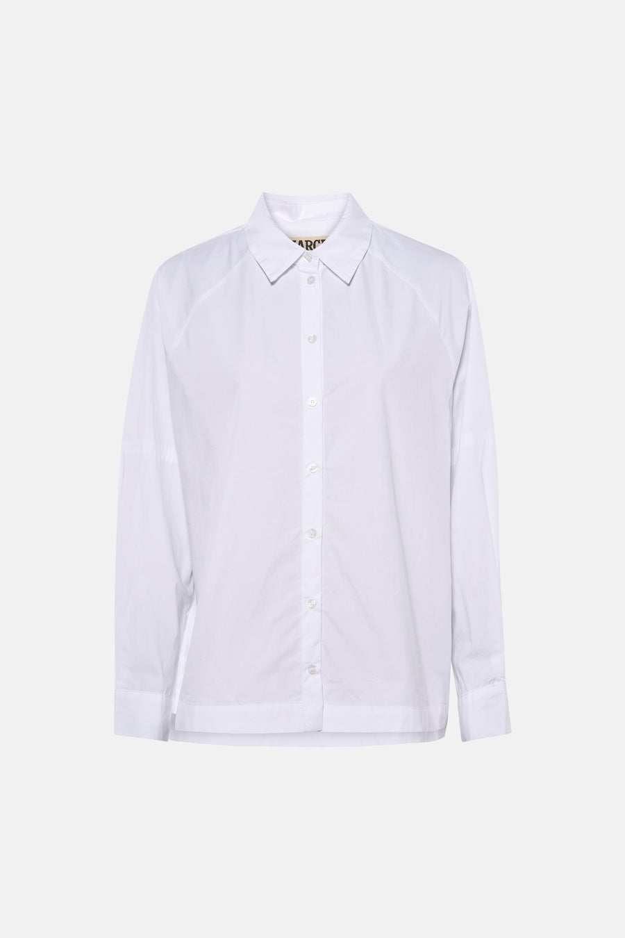 Chemise blanche à manches longues de Le Fabuleux Marcel de Bruxelles, avec fermeture à boutons.