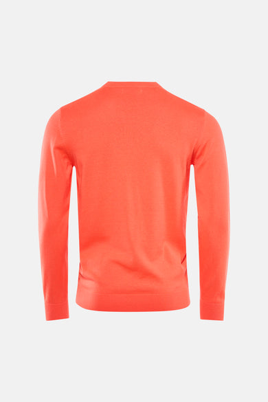 Pull de couleur corail à col rond de Petrol Industries, vue arrière.