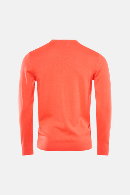 Pull de couleur corail à col rond de Petrol Industries, vue arrière.