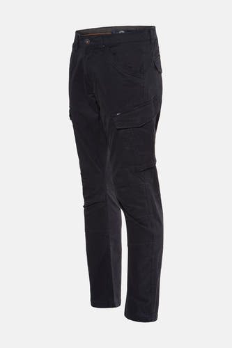 Pantalon de travail noir de Petrol Industries avec divers poches et boutons.