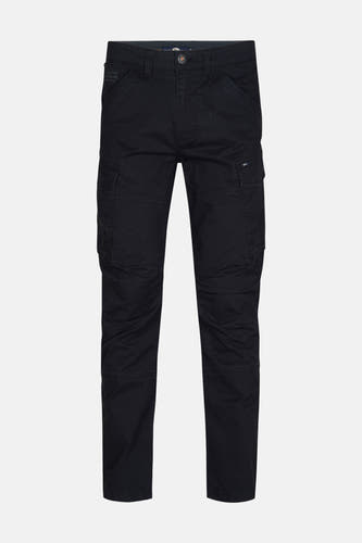 Pantalon de travail noir de Petrol Industries, avec des poches sur les jambes et des coutures discrètes.