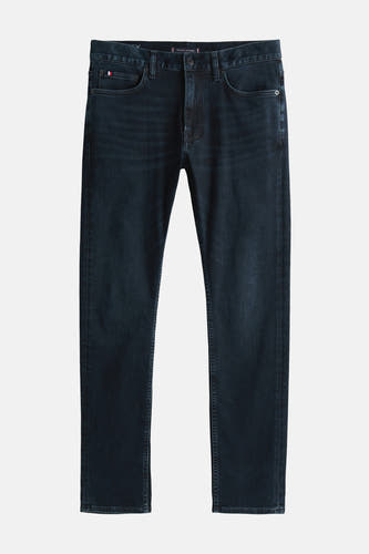 Jean en denim bleu Tommy Hilfiger, avec des poches classiques et une légère usure subtile.