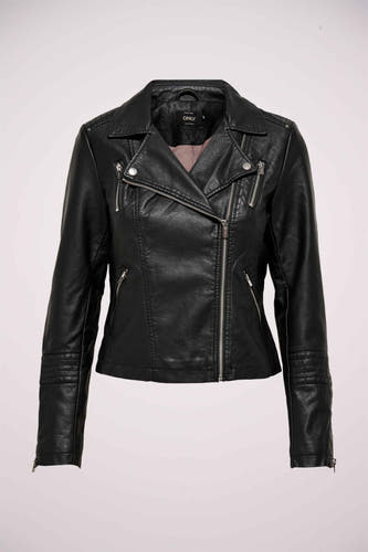 Manteau noir en imitation de cuir ONLY, avec des fermetures éclair argentées et des détails sur les manches.