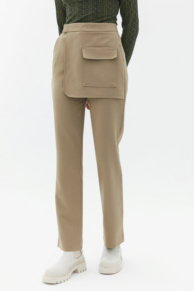 Pantalon beige d'OXXO, dos, avec des poches et des poches.