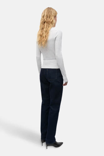 T-shirt gris à manches longues d'ENVII, avec des manches longues et un modèle ajusté.
