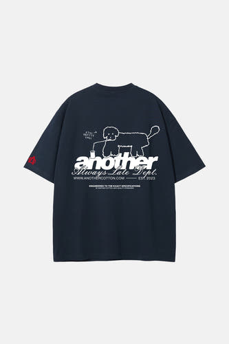 T-shirt bleu à manches courtes d'ANOTHER COTTON LAB, avec une impression blanche sur le dos.