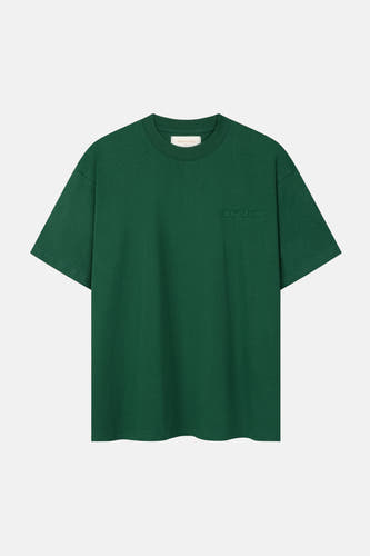 Groen T-shirt met korte mouwen van ANOTHER COTTON LAB, met een subtiele geborduurde tekst op de borst.