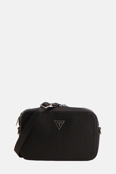 Sac à dos noir de Guess avec une subtile texture granulée et un logo argenté sur l'avant.