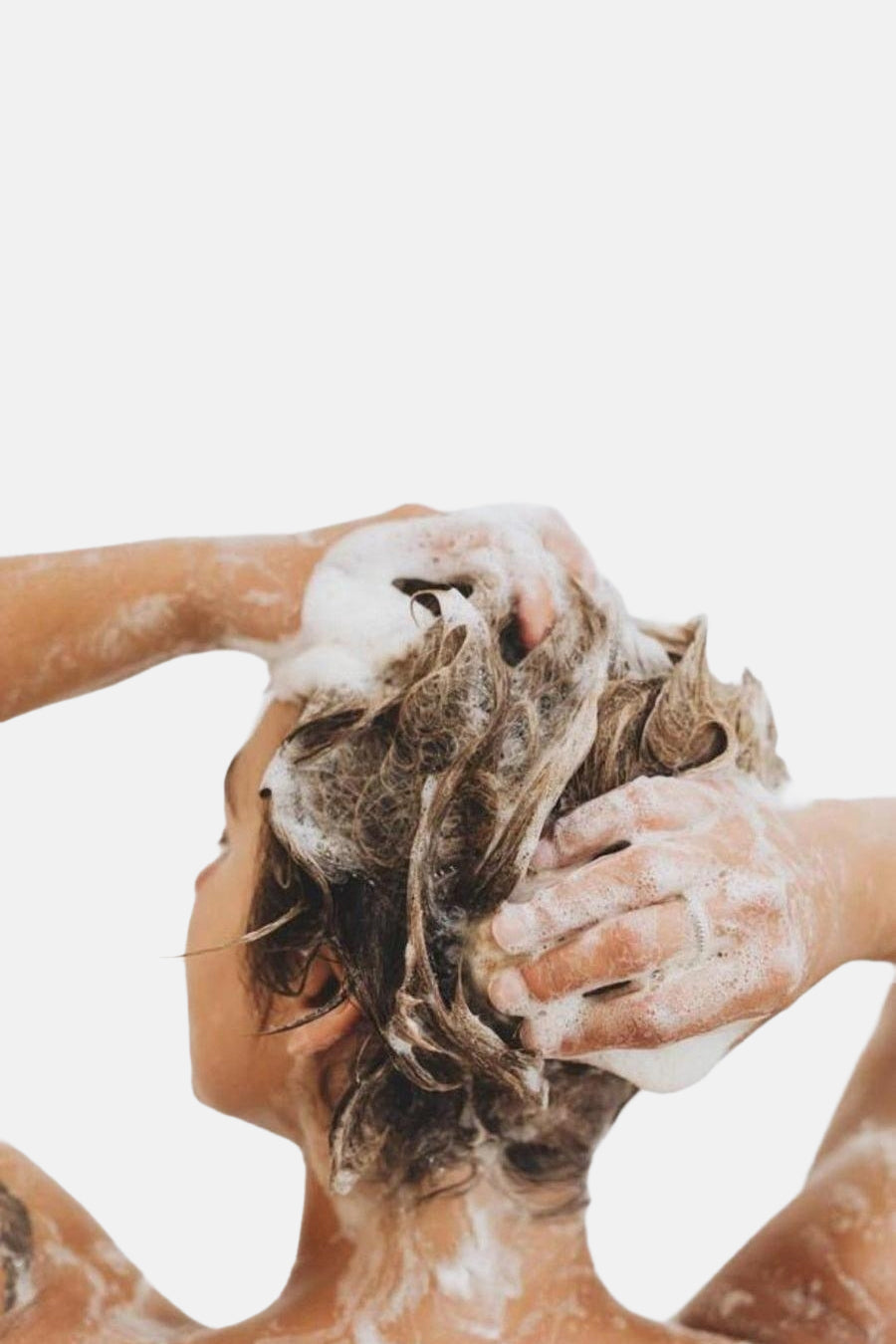 Shampoobar met zoete meloen geur van WONDR CARE, gebruikt in het haar onder de douche.
