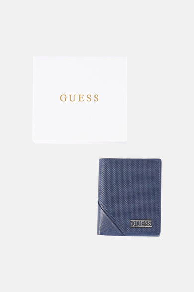 Portefeuille Guess bleue avec un motif subtil et le logo Guess.