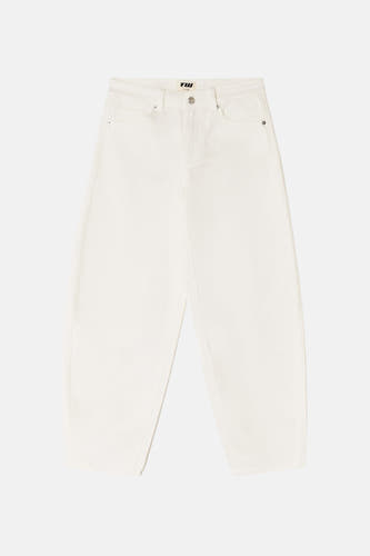 Witte broek van TALLY WEIJL, front view, rechte pasvorm, klassieke vijfzakkenstijl, lichte denimtextuur