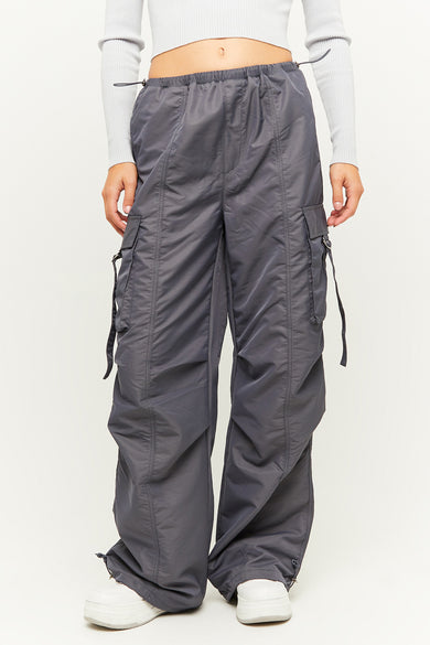 Jean cargo gris de TALLY WEIJL, avec poches et cordon.