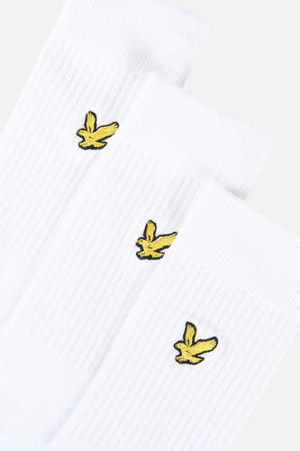 Chaussettes blanches de Lyle & Scott avec des logos brodés.