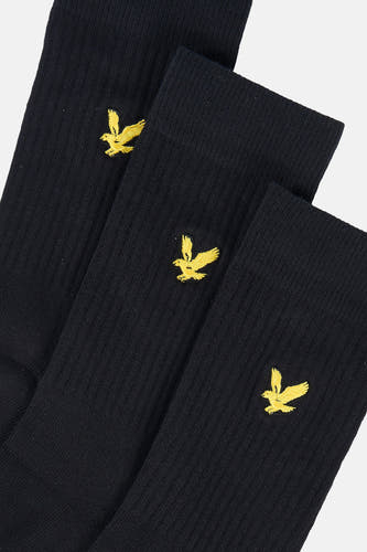 Chaussettes noires Lyle & Scott avec un logo doré brodé.