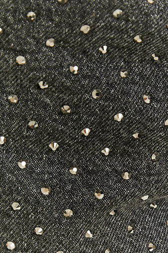 Short de denim noir de TALLY WEIJL, avec des strass argentés sur toute la surface.