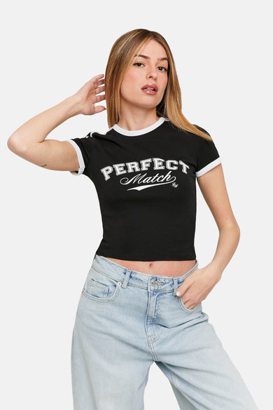 T-shirt noir à manches courtes de TALLY WEIJL, avec des bordures blanches et le texte "Perfect Match".