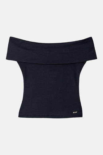 T-shirt bleu foncé avec texture côtelée et encolure épaules dénudées de TALLY WEIJL, avec un petit logo argenté en bas.