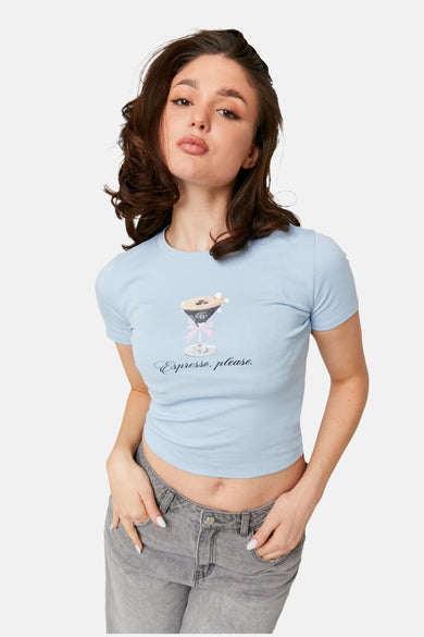 T-shirt bleu à manches courtes de TALLY WEIJL, avec un imprimé martini et une coupe courte.