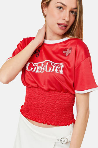 T-shirt rouge à manches courtes de TALLY WEIJL, avec des détails blancs, texte texte "Girls Girl" et une ceinture pliée.