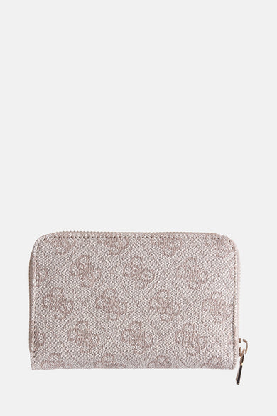 Portefeuille beige de Guess avec logo et fermeture à glissière dorée.