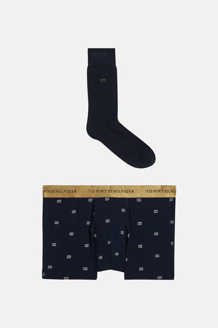 Sous-vêtements bleus de TOMMY JEANS, avec une impression de logo all-over et des chaussettes assorties.