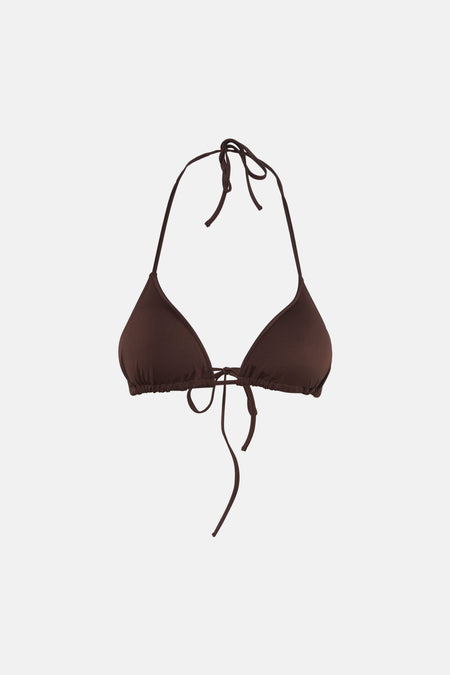 Bruine driehoeksbikinitop van Unwind met verstelbare bandjes en knoopdetail aan de voorkant, front view